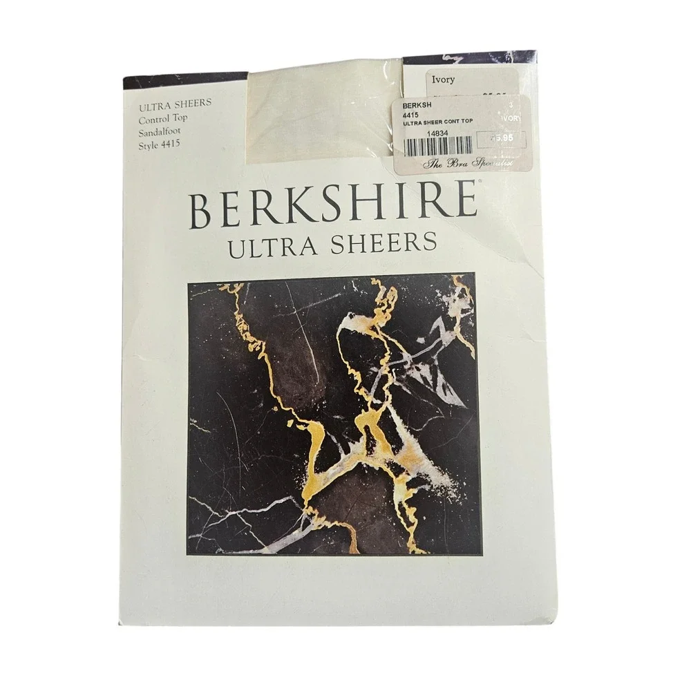 Berkshire Ultra Sheer Control Top Pantyhose Sandalfoot 3 Ivory 4415 NWT